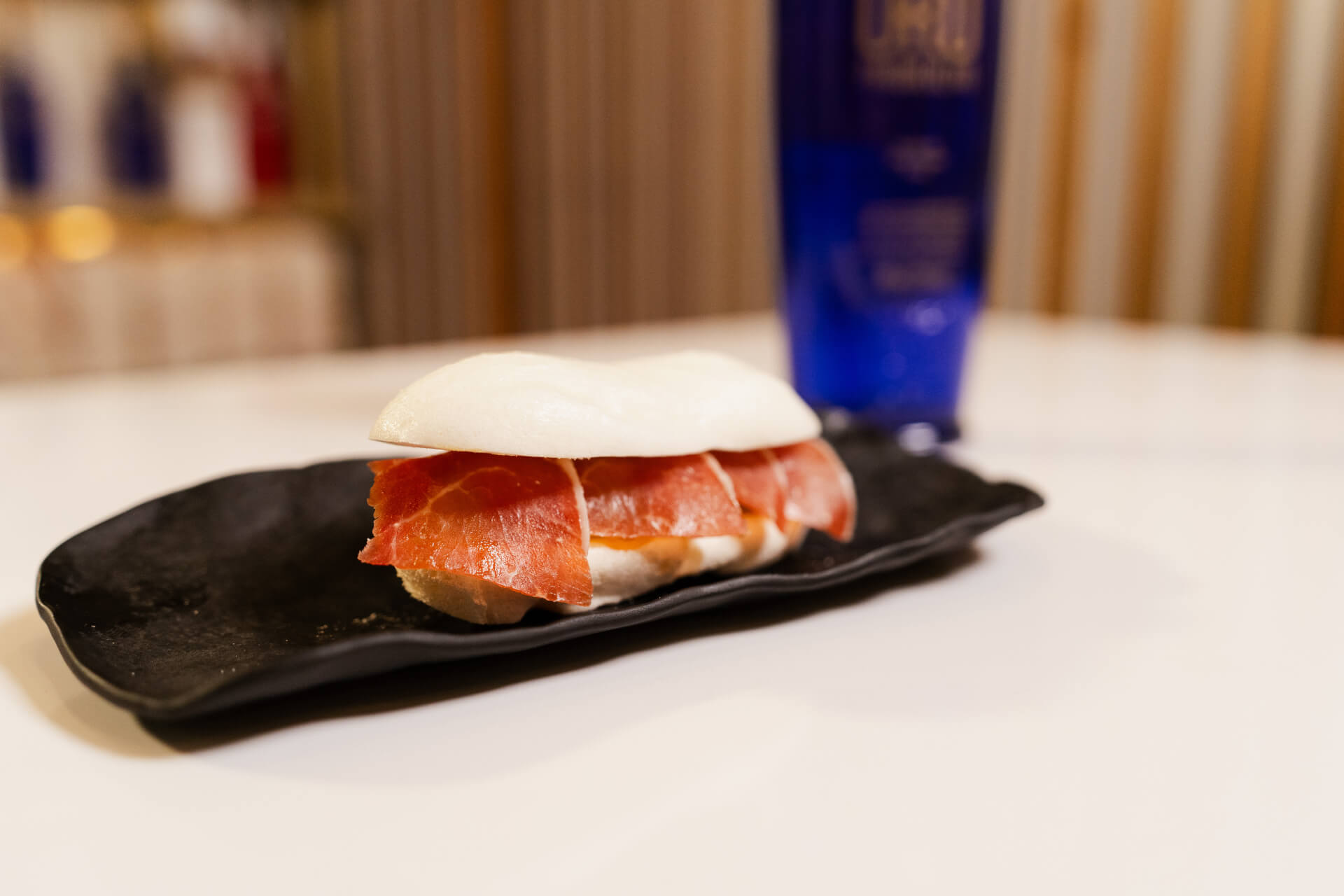 Bocata de jamón con AOVE Parqueoliva Serie Oro